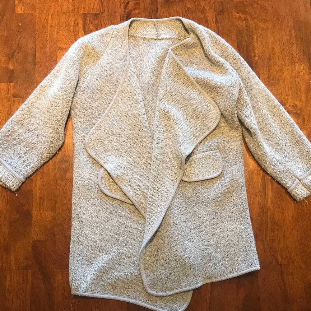 Oversized cozy grey cardigan